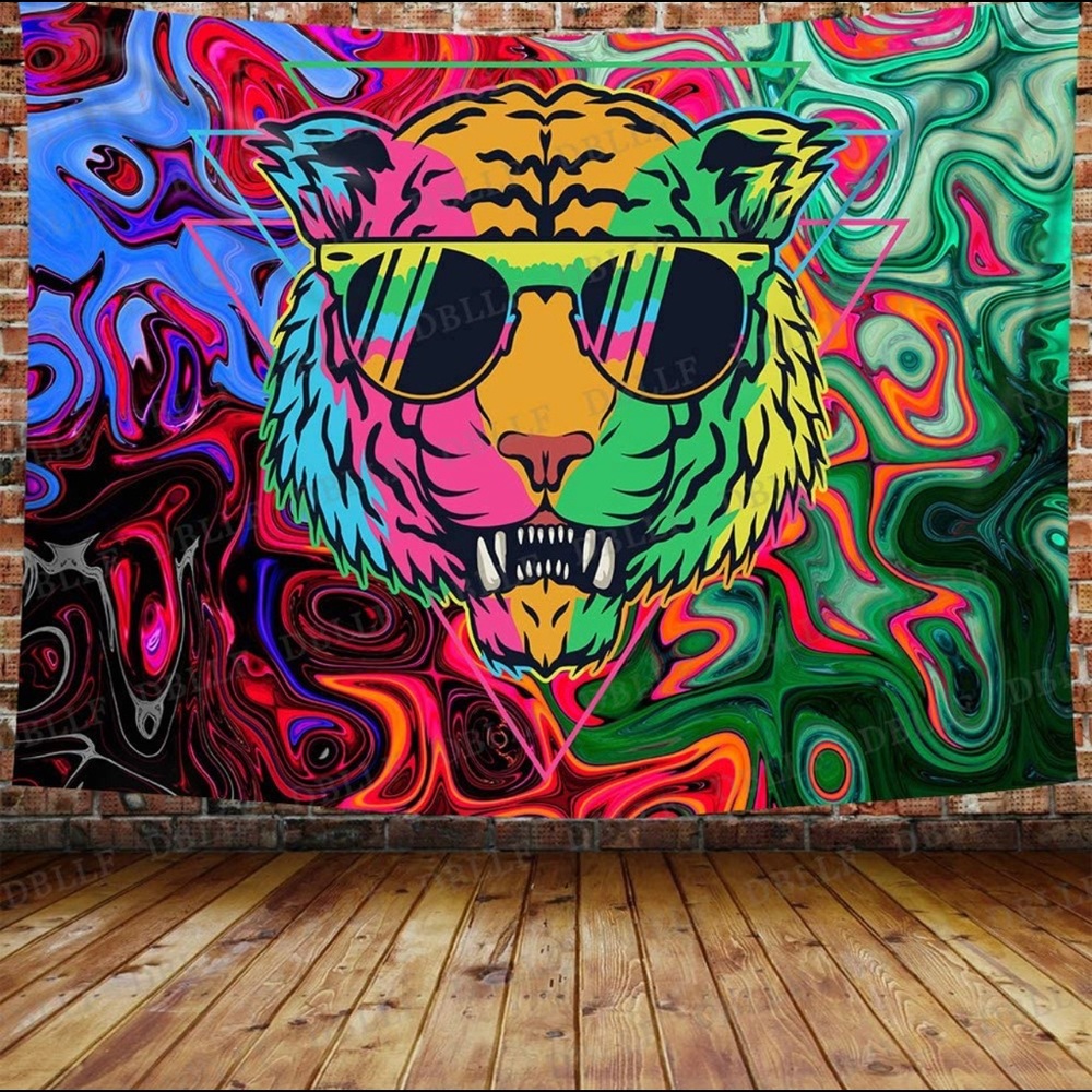 NIP - Tiger Tapestry - Home Decor